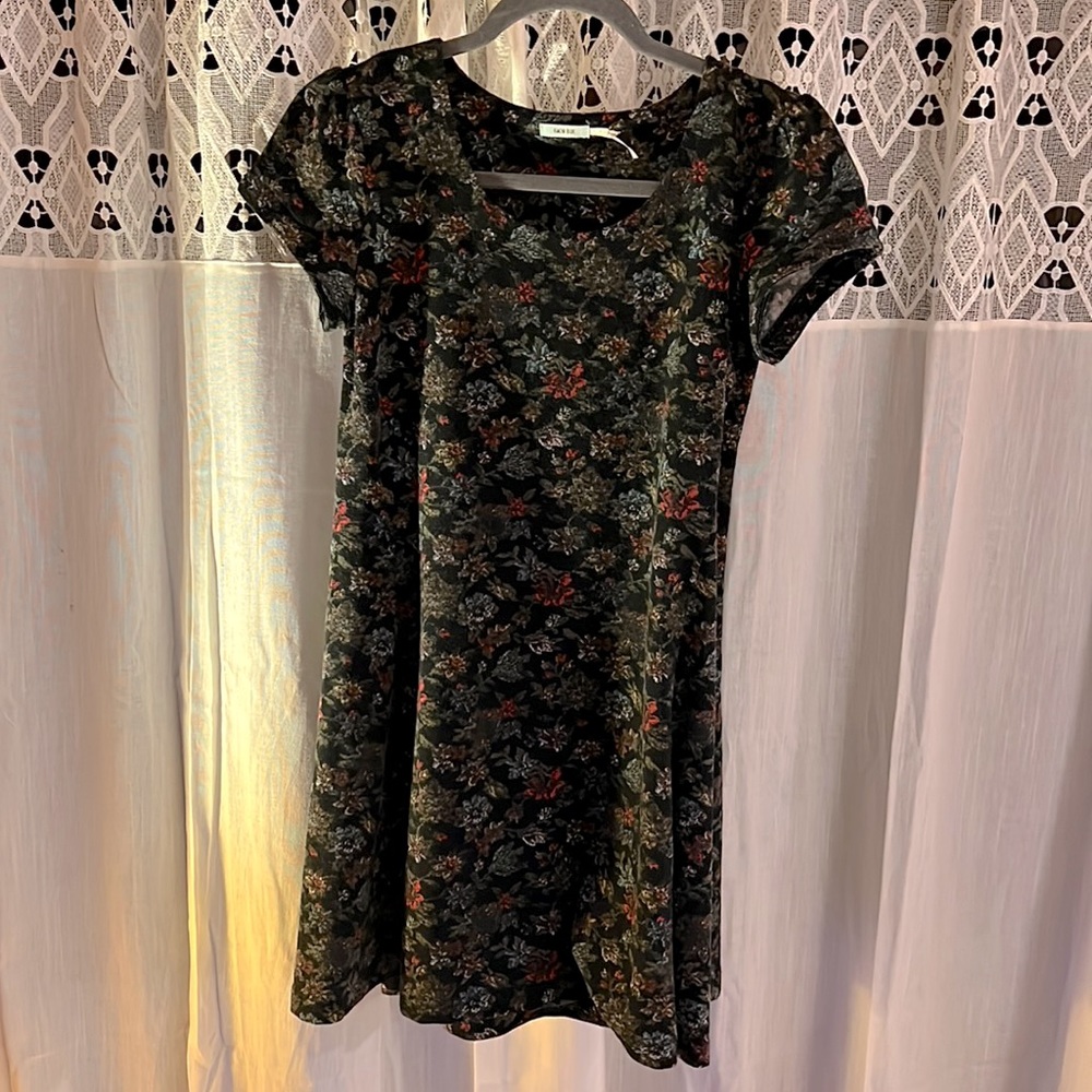 Kimchi Blue black and floral mini dress size S